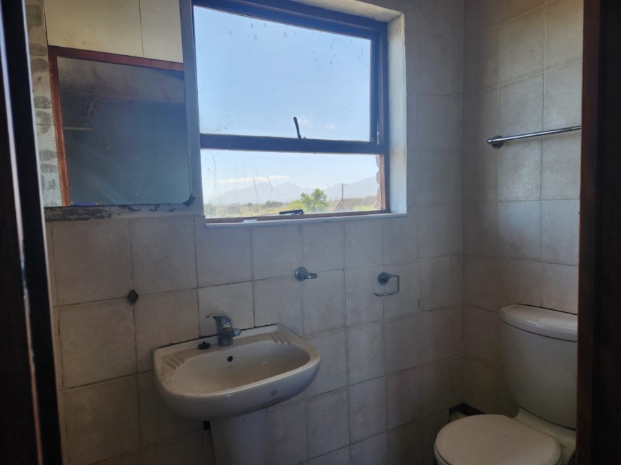4 Bedroom Property for Sale in Pacaltsdorp Western Cape
